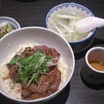 牛たん炭焼き 利久 一番町店 - 牛タン丼定食