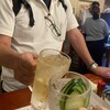 立ち呑み酒場 K - 電気ブランソーダ割りを飲まされて、完全に私から潰された人。最後の生存の姿。