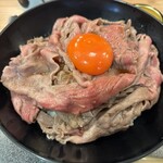 和牛専門 牛めし 前田優 - 
