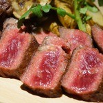 Tronas - 北海道産牛ロース肉のグリエ