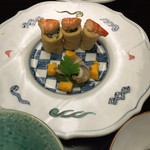 柏屋旅館 - 蔓紫の胡麻クレープ巻き、つぶ貝木の芽味噌添え　2015.05