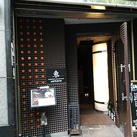 北新地 うえはら - 【2015年5月12日】入り口です。