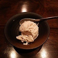 北新地 うえはら - 【2015年5月12日】食後のデザート。手作りアイスです。