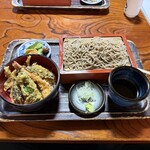 秋月そば - 料理写真: