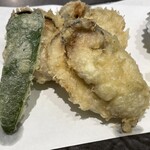 焼がきの はやし - 牡蠣の天ぷら