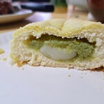 パンセ - ずんだ餅入りメロンパン　断面