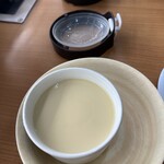 無添くら寿司 - 今日の茶碗蒸しには、カニカマやホタテが入っていました。