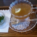 フライング・スコッツマン - 生姜紅茶に抹茶プリンがついてた！