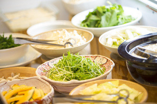 Shaburaku - 常時25種以上の新鮮野菜！