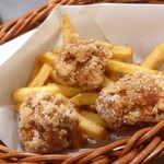 フレッシュネス バーガー - 料理写真:唐揚げ&ポテト