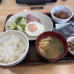 すき家 - 料理写真:牛小鉢ベーコンエッグ朝食540円。