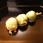 京懐石 吉泉 - お菓子　（草団子）　(2015/04)