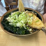 長命うどん - う中大魚とワカメ