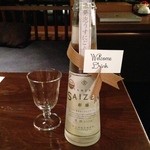 星のや京都 - ウエルカムドリンク 彩膳(微発泡うすにごり清酒)