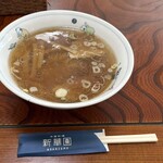 新華園ＮＡＫＡＺＵＭＡ - 料理写真:ラーメン¥650