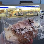 LAWSON - 料理写真:【take out】パン_2026年8月