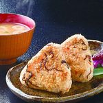 月あかり - 鮭と塩こんぶの焼きおにぎり