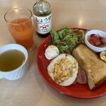 ジョナサン - 料理写真:両面焼きの卵が可愛くないですね。ゴメンナサイ