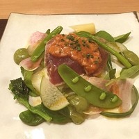 Restaurant つじ川 - カツオ♡
                    カツオの酒盗＆ドライトマトのソース、梅シソ白味噌ソース(*´ч`*)美味しい〜