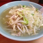 珍々軒 - 湯麺（タンメン）700円