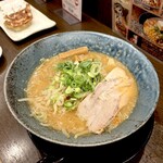 新潟らーめん 無尽蔵 味噌と出汁 - 貝出汁みそ　