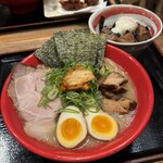 ラーメンたろう - 料理写真: