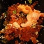 市場食堂 さかなや - 最後に残ったのはご飯…ではなく大量のイクラ！