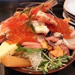 市場食堂 さかなや - 極上海鮮丼(2160円)