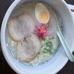 博多屋ラーメン - 料理写真: