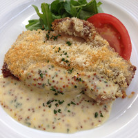 ジンジャーズビーチ - ハーブ三元豚ロースのチーズ香草焼き