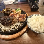 炭火ハンバーグ 肉焼き亭 - 炭火ハンバーグM（200g）と鶏もも肉100g