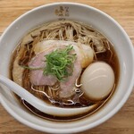 らぁ麺 はやし田 - 料理写真:味玉醤油らぁ麺