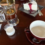 Sweets Cafe & Bar Lounge