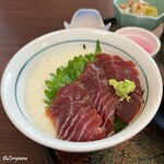 初駒 - 山掛け丼