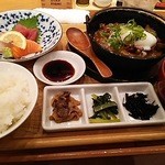 浪花ろばた 頂鯛 - 「日替りとお刺身定食」です。