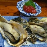 くまいし - 焼牡蠣とすじこ