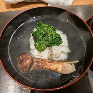 きたしんち 弓場慎之佑