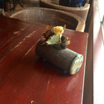 カフェ 中野屋 - テーブルの上
      