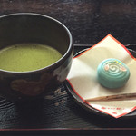 村上 - 抹茶と上菓子セット