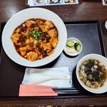 餃子食堂 - 麻婆丼
