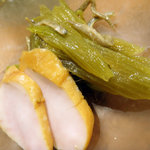 Sushidokoroatsuga - 鮭の白子のスモークとフキ煮