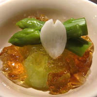 蓮 - 今回は日本酒をかなり頂いて、珍しい野菜の名前や生産地、料理名はほとんど覚えておりませんの。