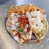 ブルー エントランス キッチン - 料理写真: