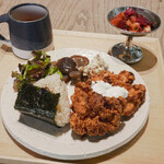 サゴタニ牧農　唐揚げプレート