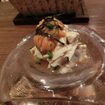 豆腐料理 空野 - 生雲丹＆自家製湯葉、800円。