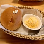 コメダ珈琲店 - 料理写真:ローブパン／たまごペースト