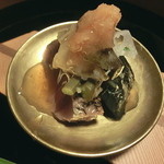 Oryori Kifune - 鰹のタタキと蓮根と蕨の木の芽おろし和え