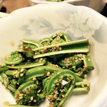 大衆酒場 斎藤 - こごみ胡麻和え