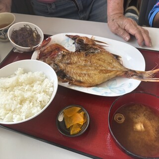 ヒモノ食堂_1