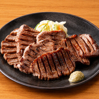 全席個室居酒屋 国産和牛肉寿司と海鮮 とろけ酒場_0
